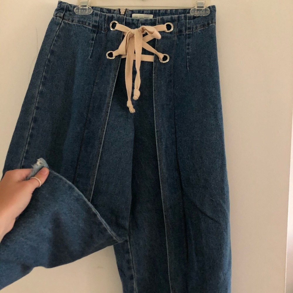 Wide Leg Pleated Lace-up Cropped Jeans